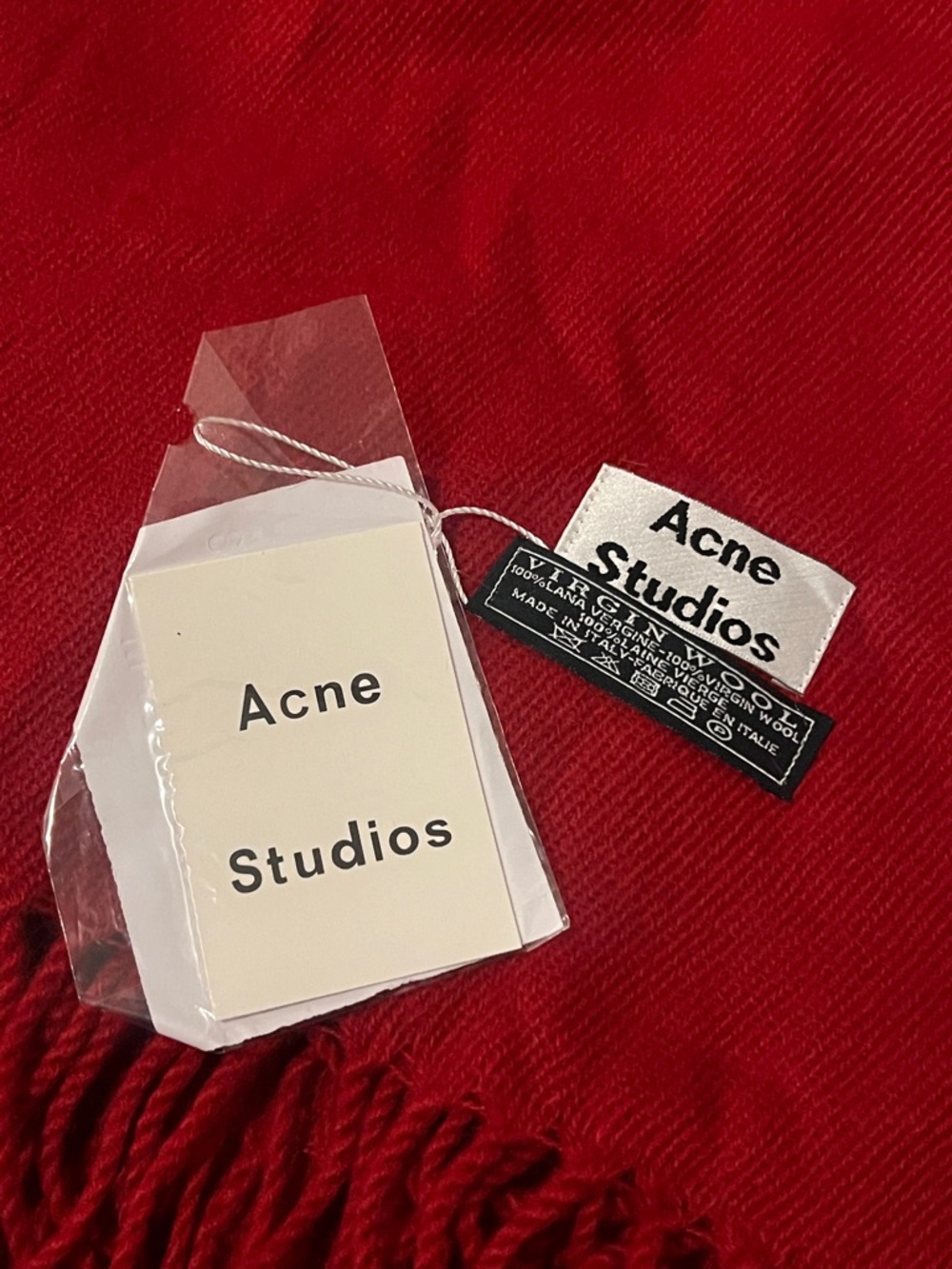 ACNE STUDIOS 100% Wool Scarf Shawl Fringe Red Made in Italy NWT - Picture 5 of 6